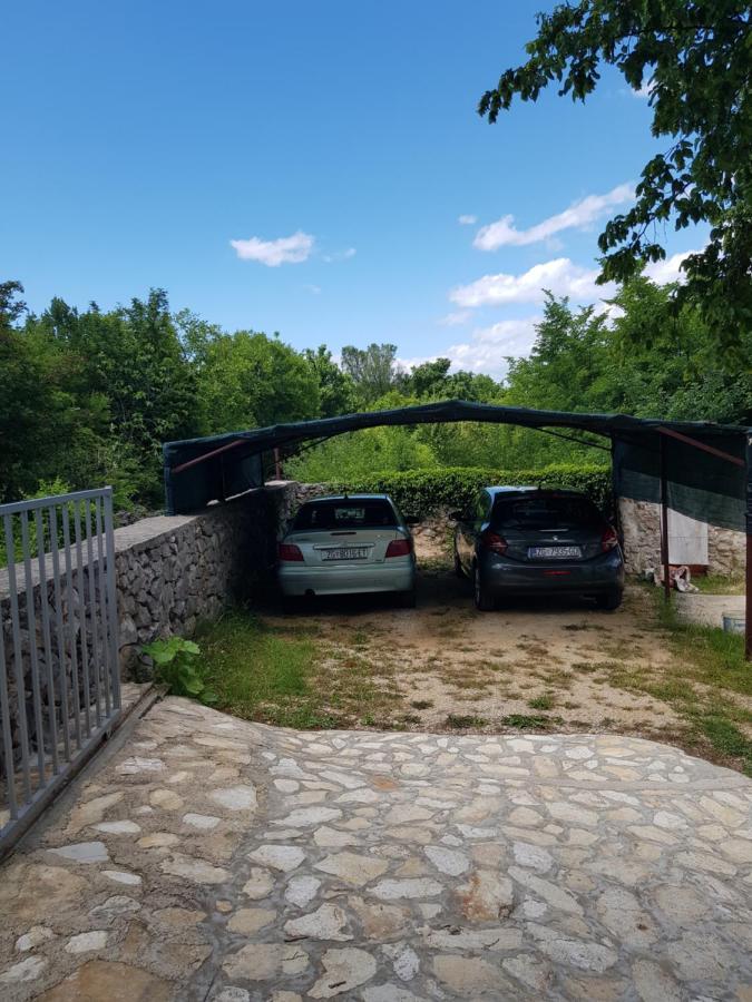 Apartment Buric Zupanje Екстер'єр фото